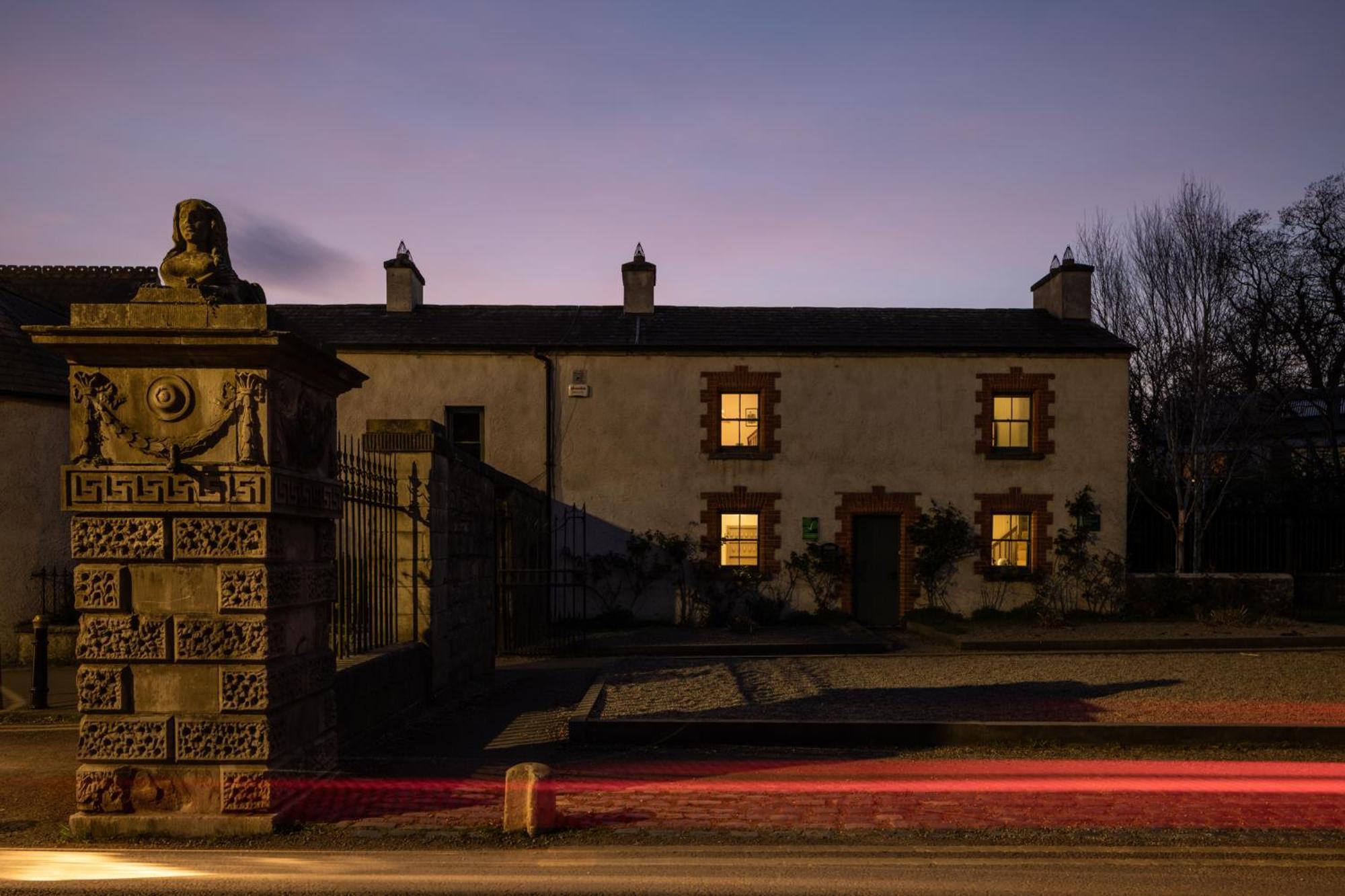 Villa Castletown Gate House à Celbridge Extérieur photo